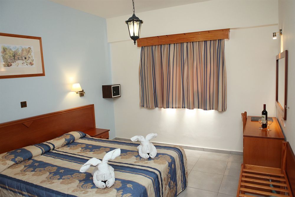 Kefalos - Damon Hotel Apartments Paphos Eksteriør billede